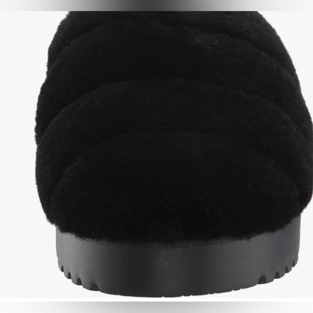 Womens Ugg slippers - Picture 10 of 12